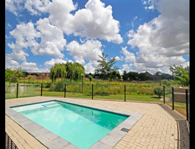 2 BEDROOM PROPERTY TO RENT IN NOORDWYK